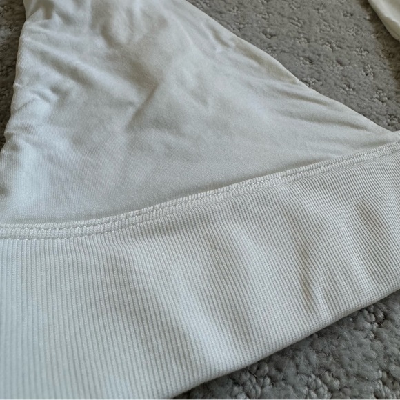 Free People No Show Plunge Bralette / xs/s size / cream white / v neck - Picture 3 of 6